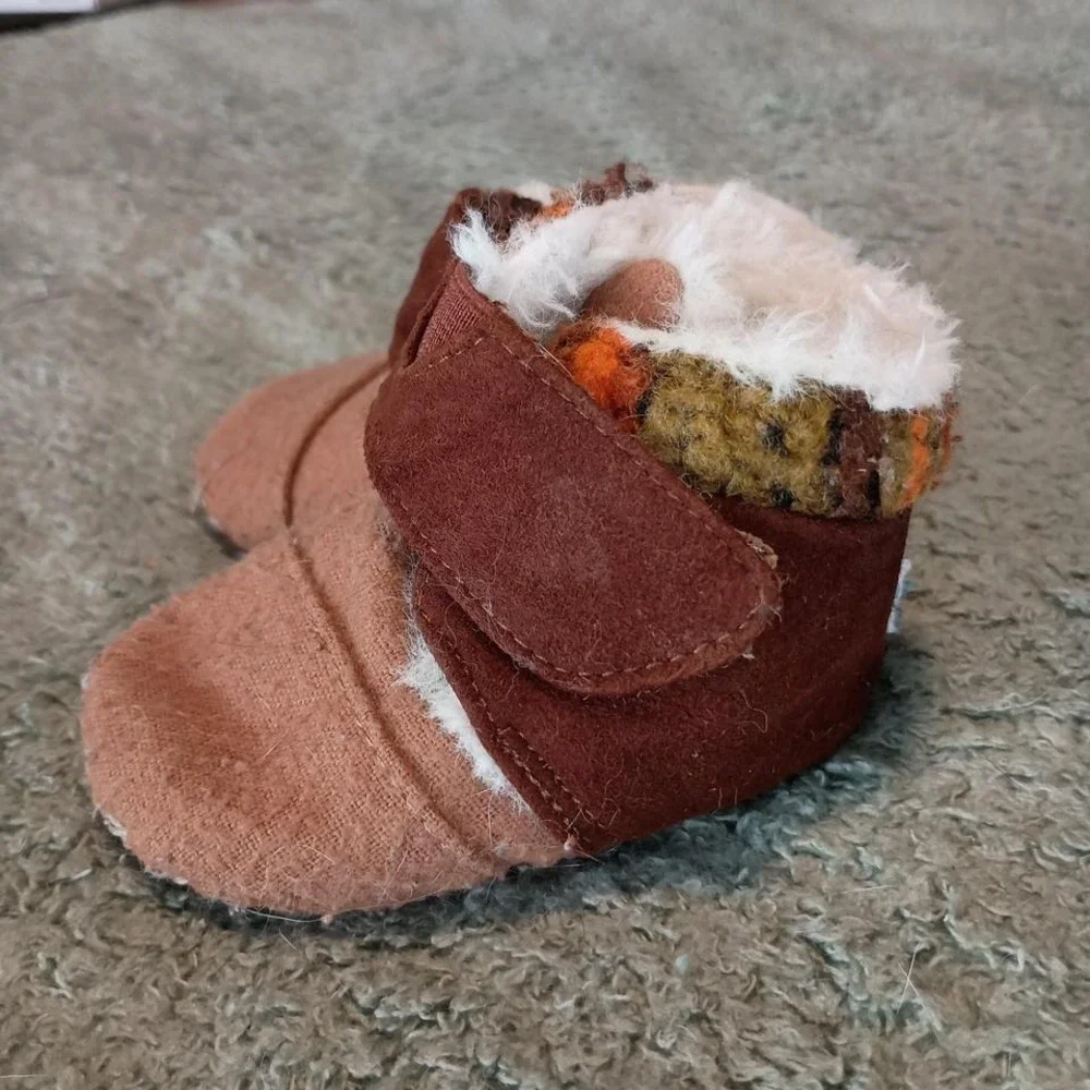Toms Baby‎ Moccasin Fur Lined Booties